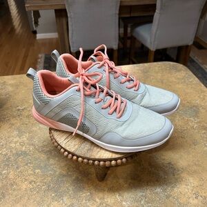 VIONIC Jojo Ombre Gray and Peachy Pink Athletic Sneakers